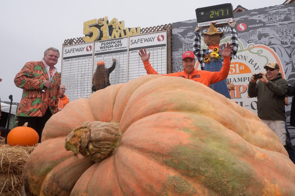 1,120 kilo pumpkin wins contest in California