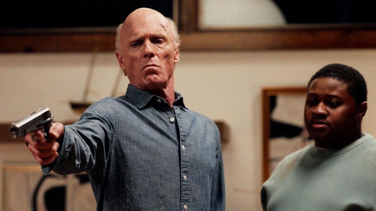 Vincent (Ed Harris) actually sworn off gangster life ...