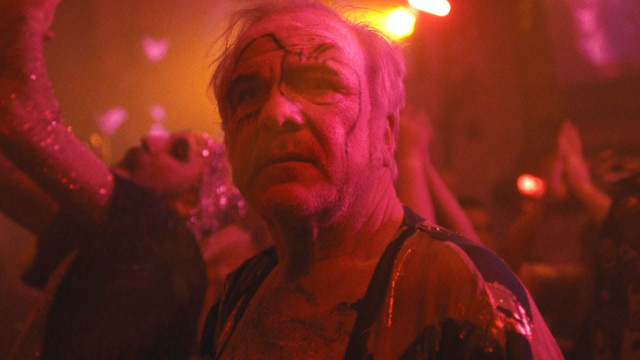 At a turning point of his life, Otto Bismarck (Bernhard Schütz) tries out new identities.