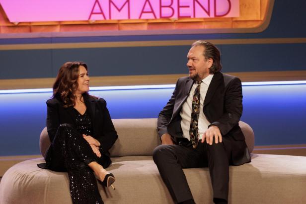 Katharina Witt and Charly Hübner as guests on a fictional talk show