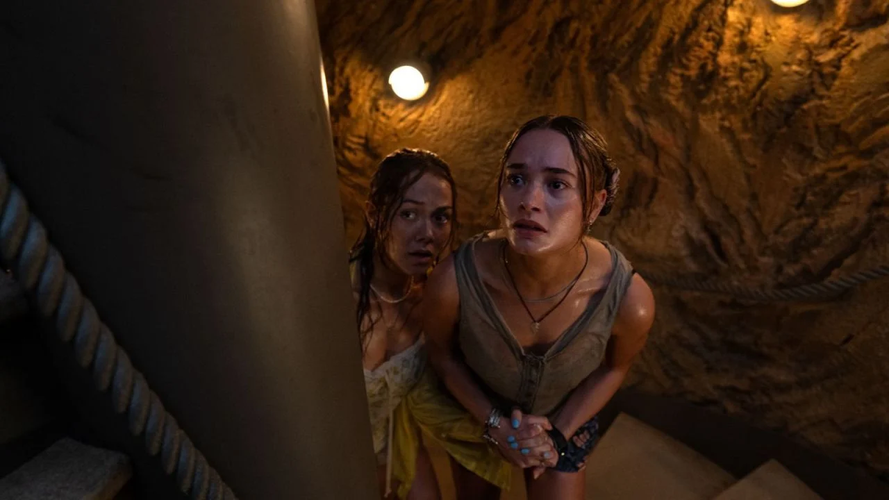 Ben is played in the classic way by an actor in a monkey costume - and that proves to be much more effective than any CGI creature!