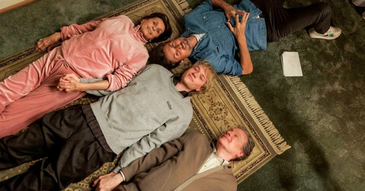 "Oh, that gap..." review: Senta Berger can be eccentric