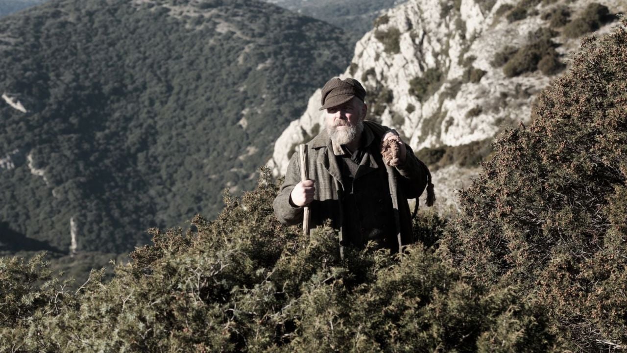 Jean Valjean (Grégory Gadebois) struggles to see the good in people.