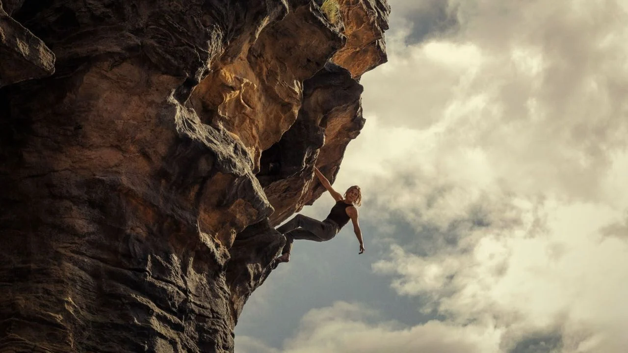 Charlize Theron filmed most of the climbing scenes herself - and that just adds to her badass qualities!