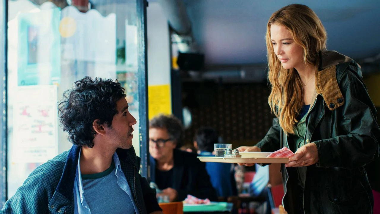 The meeting of Adam and Nita (Virginie Efira) sets the real plot in motion!
