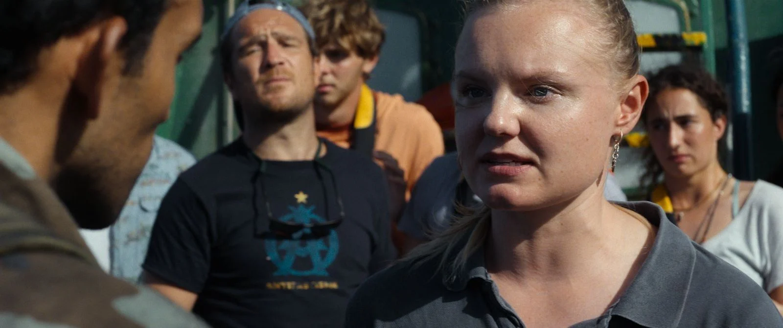 Captain Viola (Maria Dragus) and Head of Mission Sören (Frederick Lau) have everything under control on board the Iuventa.
