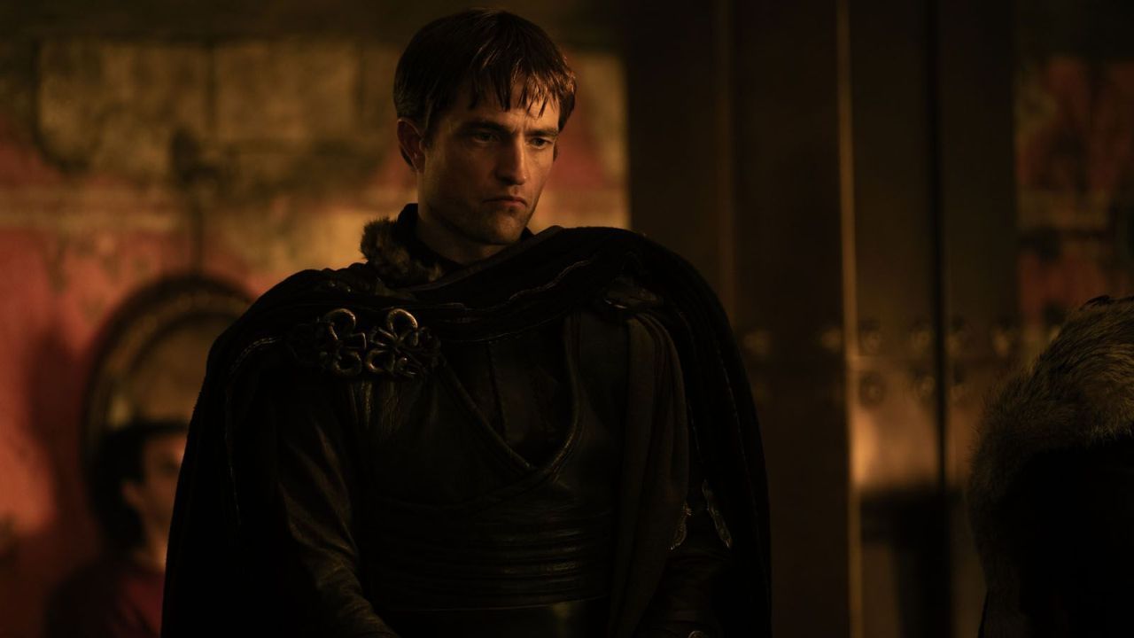 After “Tenet” for the second time for Christopher Nolan: Robert Pattinson plays a magnificent, sleazy would-be groom.