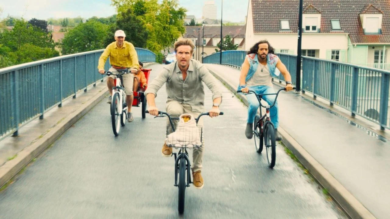 The parody of the iconic bicycle scene from “ET: The Extra-Terrestrial” is just one of dozens of pop culture references that “Marsupilami” has in store for its audience.