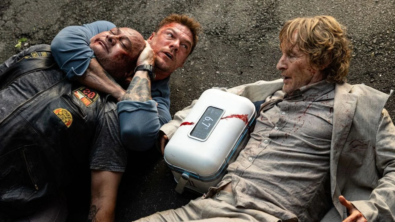 This happens far too rarely in the buddy genre: Alan Ritchson and Owen Wilson actually appreciate their sudden friendship.
