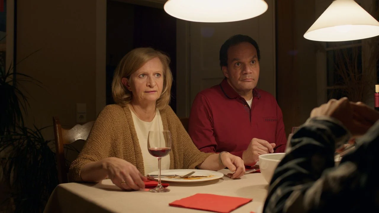 Barbara (Johanna Gastdorf) believes that she can force her aimless daughter to be “happy” if necessary.