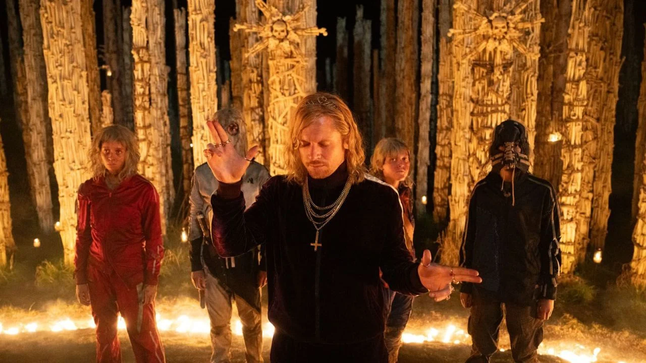 Jimmy Crystal (Jack O'Connell) goes around the country murdering and torturing with his devil-worshipping cult.