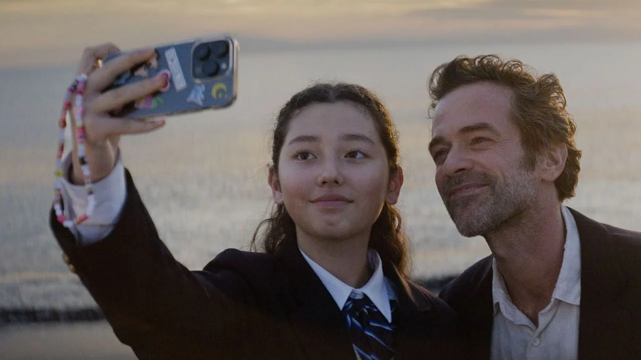 Jay (Romain Duris) has been looking for his daughter Lily (Mei Cirne-Masuki) for nine years.
