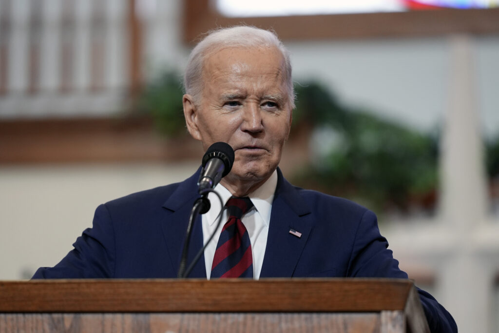 Biden urges Americans to 'keep the faith' on his last full day as president