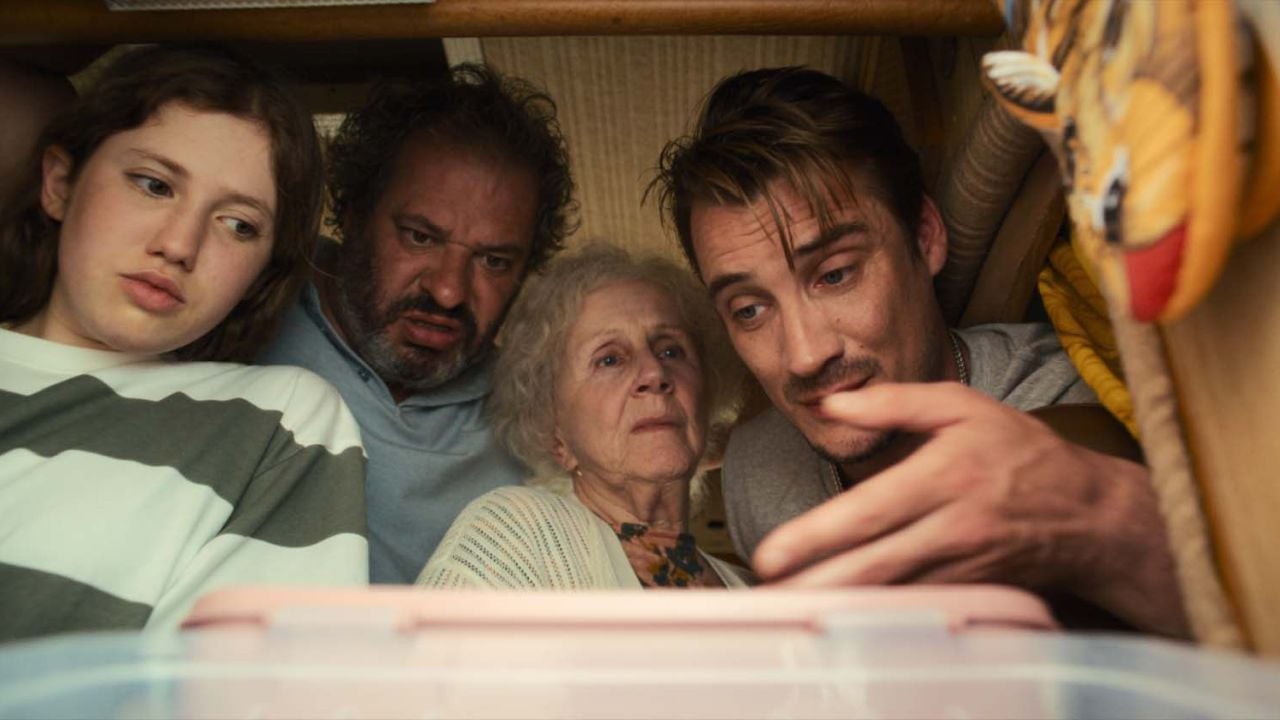 At some point things get really tight in Marie's (Hélène Vincent) mobile home.