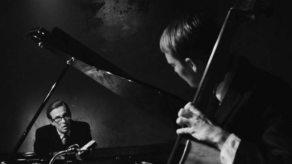 Everybody Digs Bill Evans


 movie review