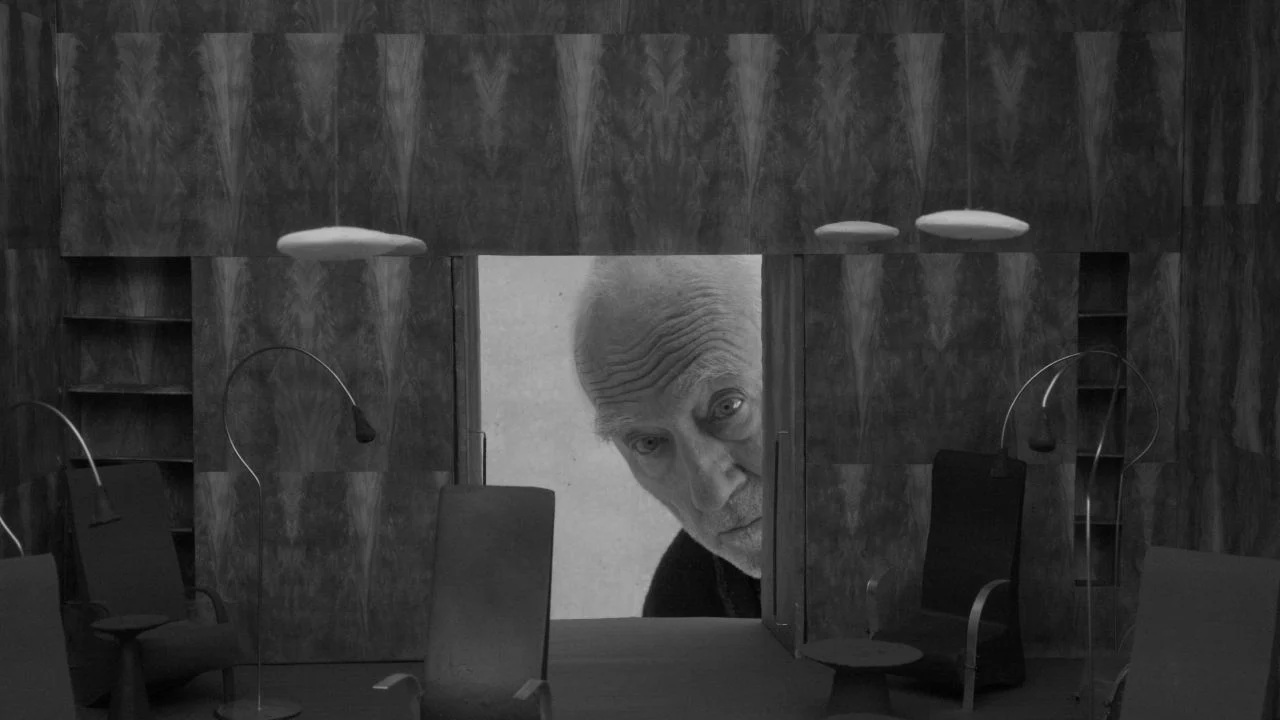 Peter Zumthor looks into one of his buildings - and the transitions from real buildings to paper models are particularly spectacular in 3D.