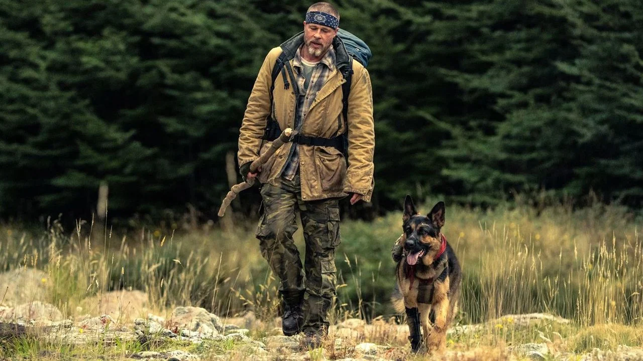 An unbeatable duo: Brad Pitt and his four-legged colleague Uber.