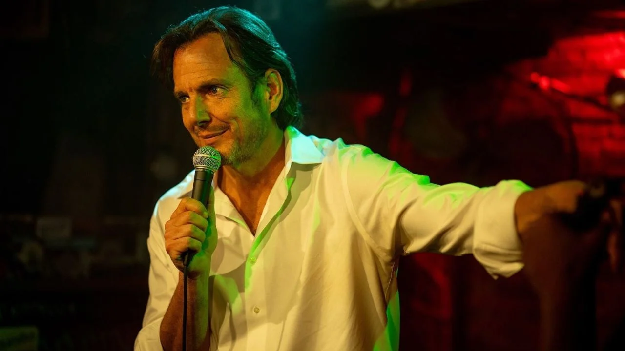 Alex (Will Arnett) deals with his divorce on the stand-up stage...