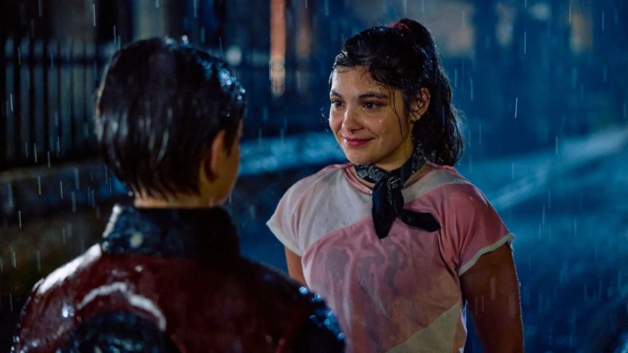 Vincent would really do anything to win over the much cooler Anne-Karine (Jeanne Lamartine).