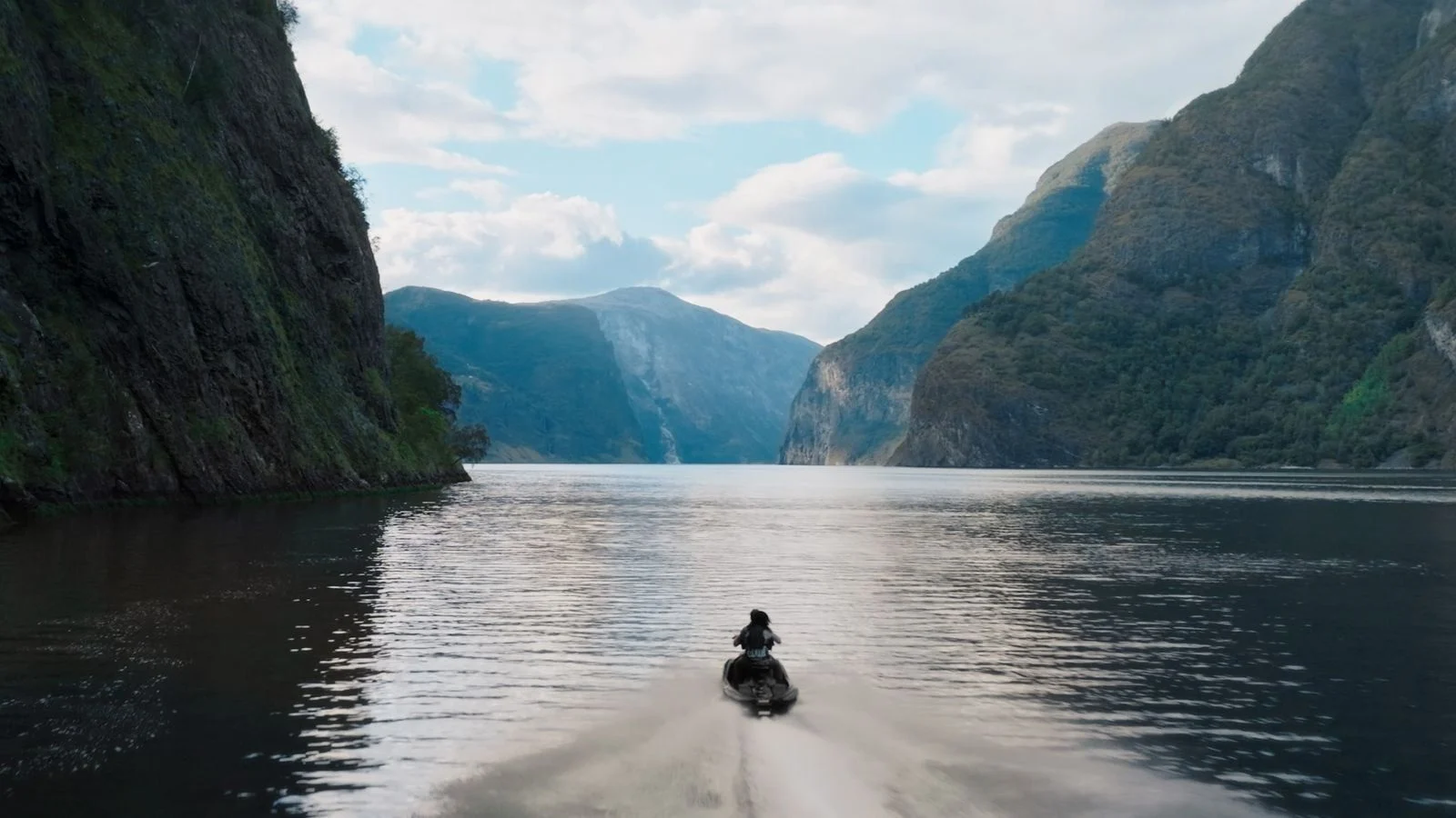 The picturesque landscape photos are deceptive: a monstrous danger lurks beneath the surface of the water!