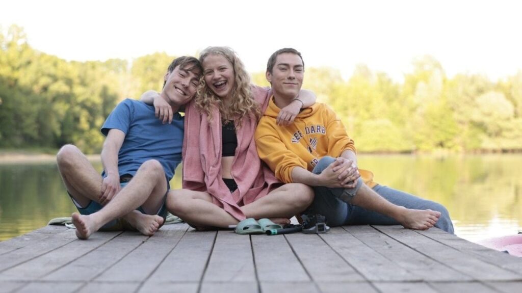 Life is Now - The Real Life Guys


 movie review