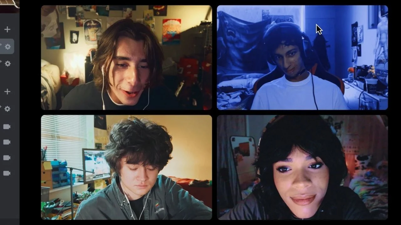 The entire plot of “LifeHACK” only takes place on screens – primarily in the Zoom calls of the central quartet of hackers.