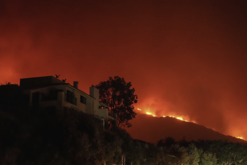 Malibu wildfire prompts evacuations near Pepperdine University