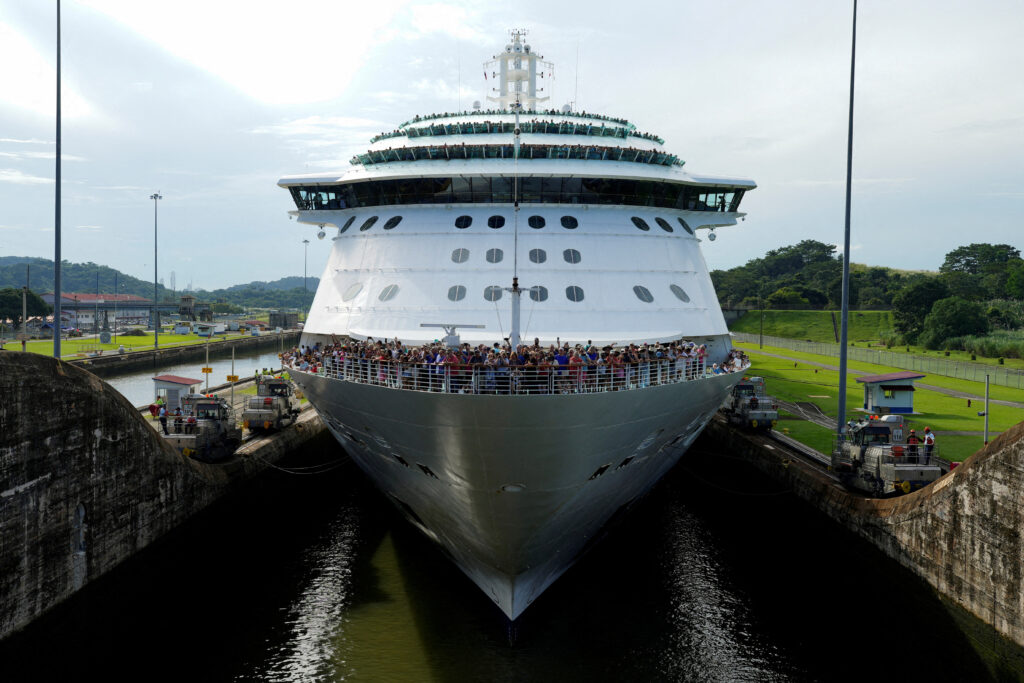 "Panama Canal belongs to Panamanians": Latin American leaders react to Trump's statements