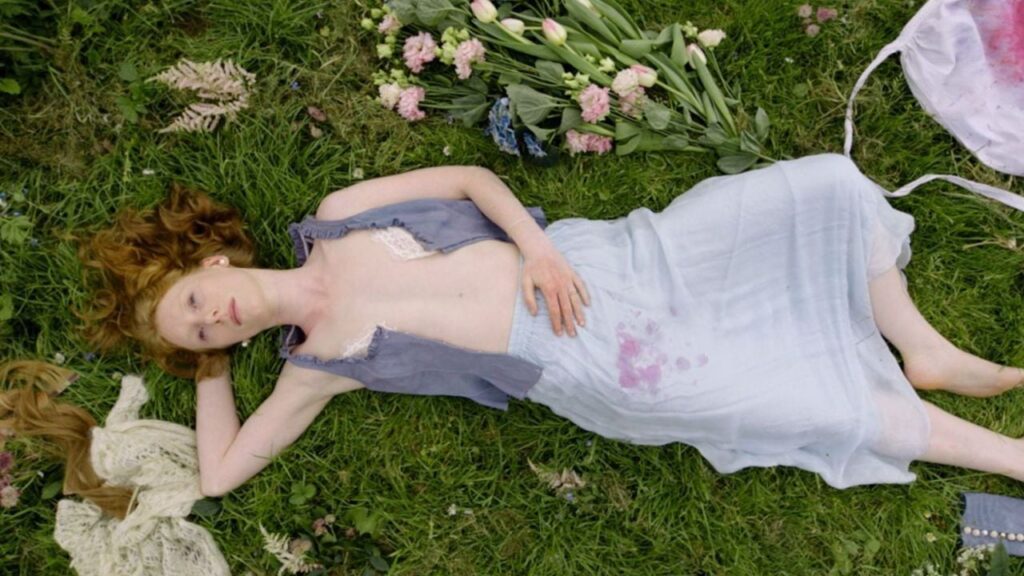 Smalltown girl


 movie review