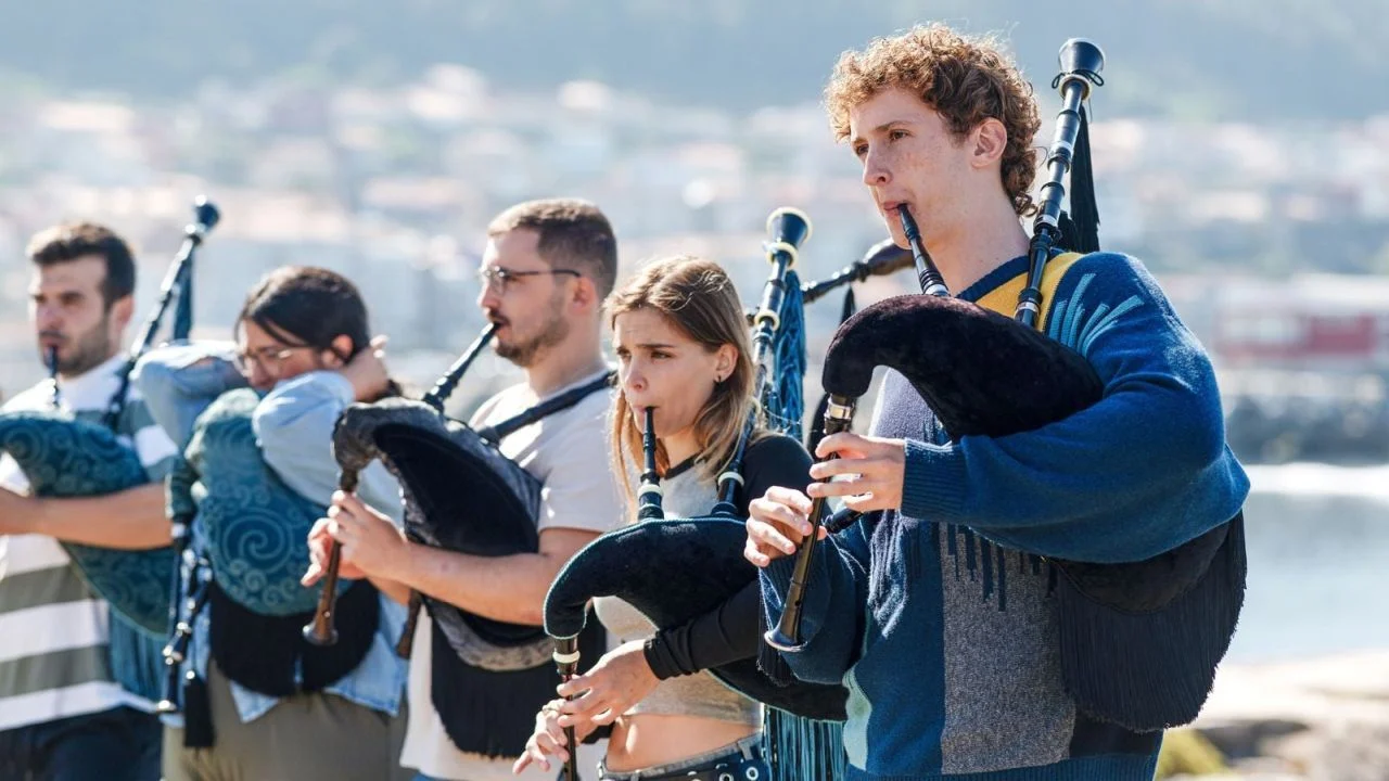 Extraordinary instruments also have their place in a Rondalla group.