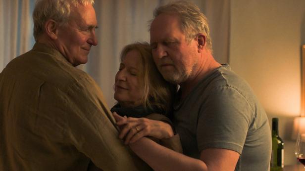 Hanne (Dagmar Manzel), Bernd (August Zirner) and Kurt (Harald Krassnitzer) live together