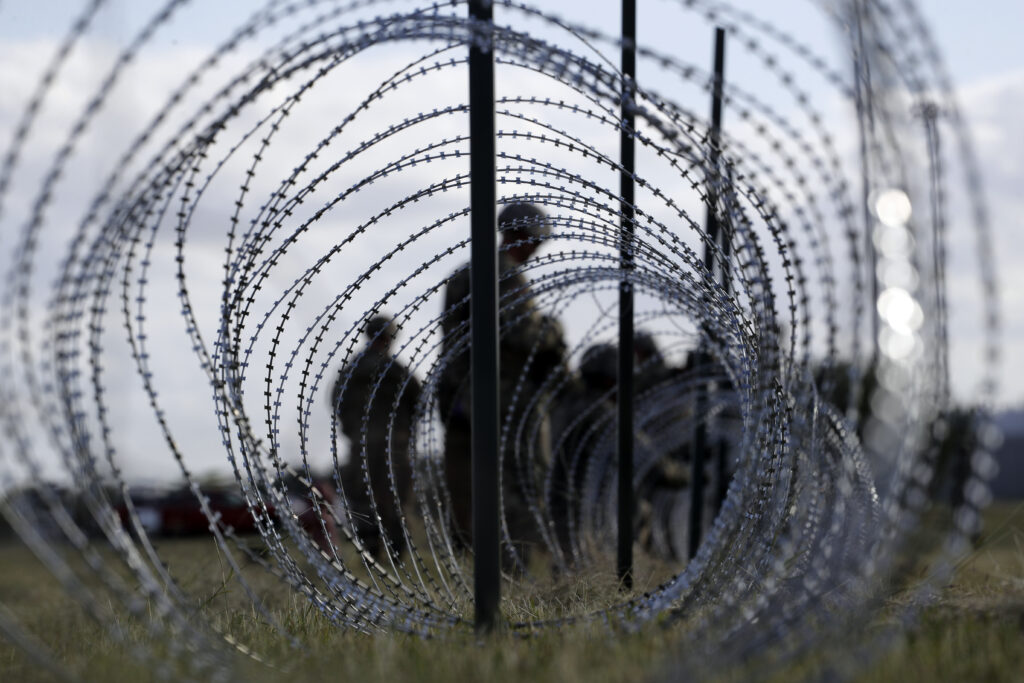 The US will send up to 1,500 active soldiers to the border with Mexico