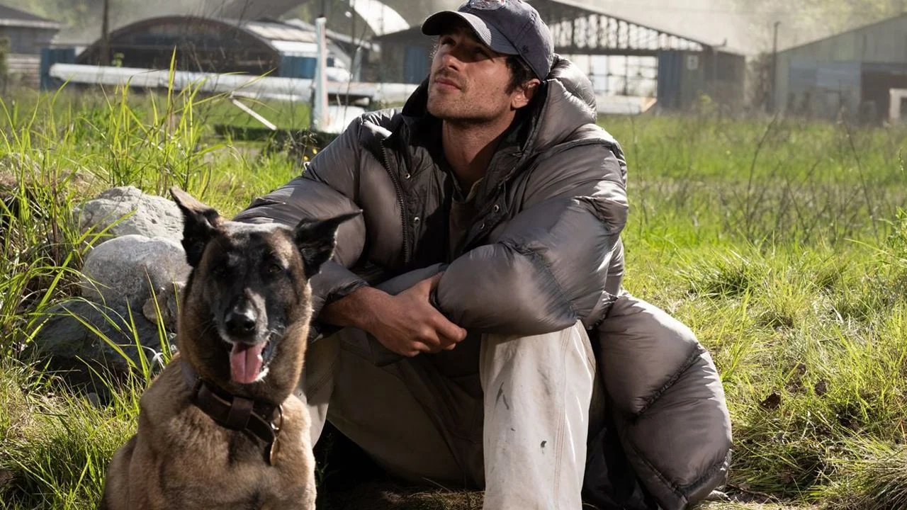 Hig (Jacob Elordi) and his dog Jasper are an inseparable team.