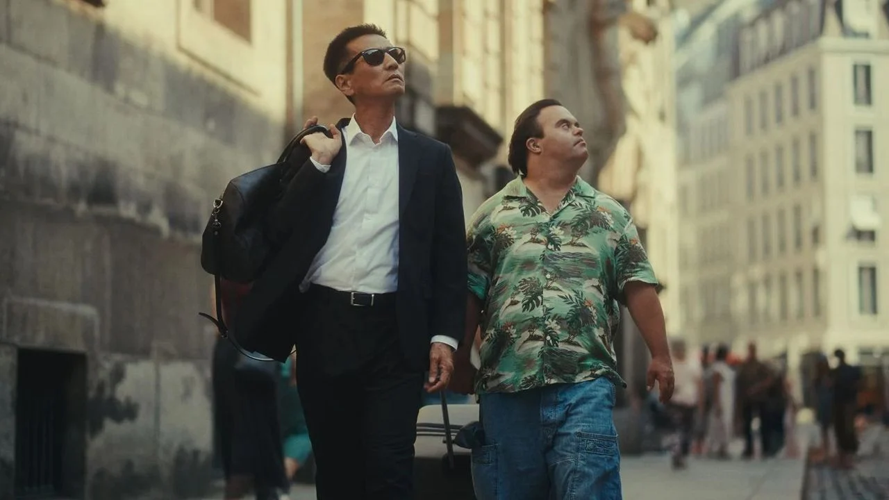 In “The Frog and the Water” an unlikely duo sets out to discover Germany together.