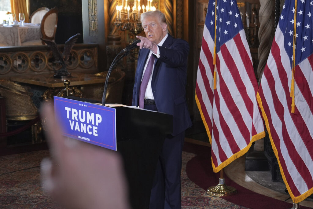 Trump does not rule out military and economic coercion on the Panama Canal and Greenland