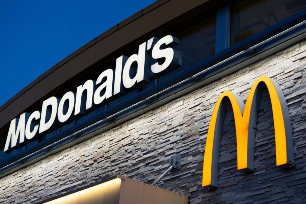 US closes investigation into E. coli outbreak in McDonald's hamburger onions