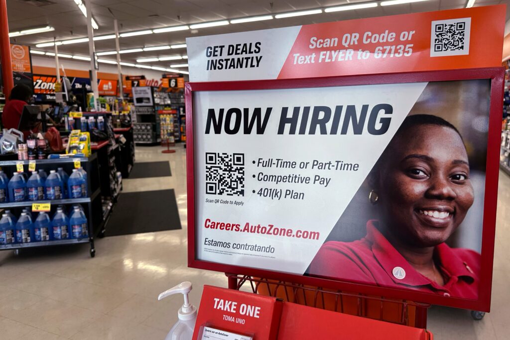 Weekly unemployment benefit claims fall in the US