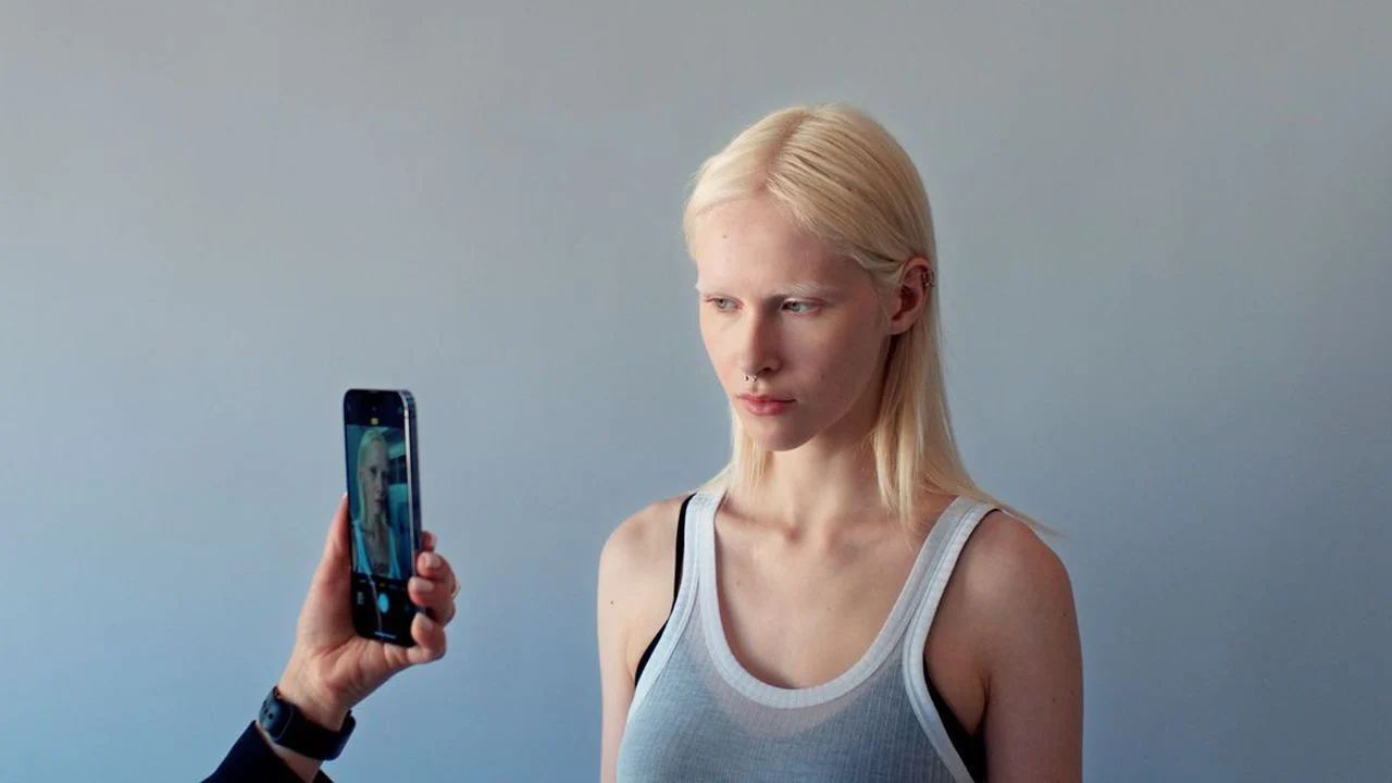 Masha (Marya Imbro) finds that life as a model is anything but stable.