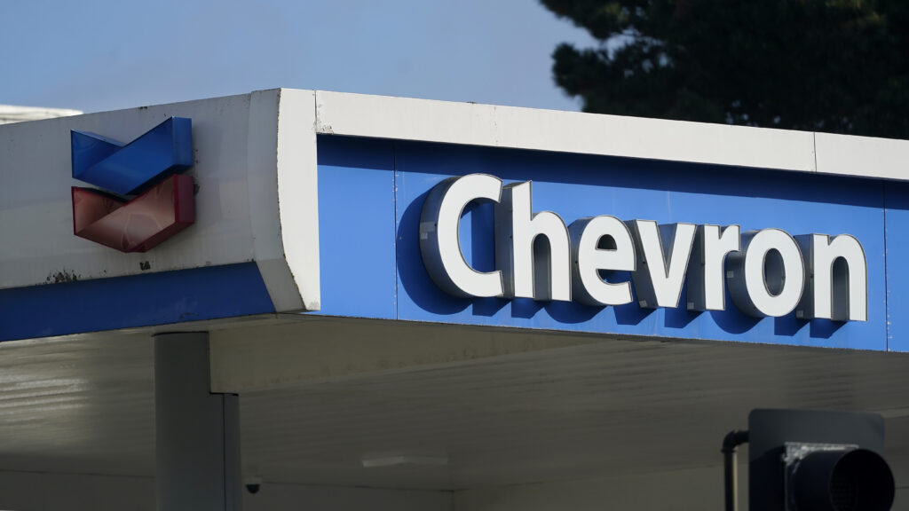 Who will fill Chevron's vacuum after the order of closing operations in Venezuela?
