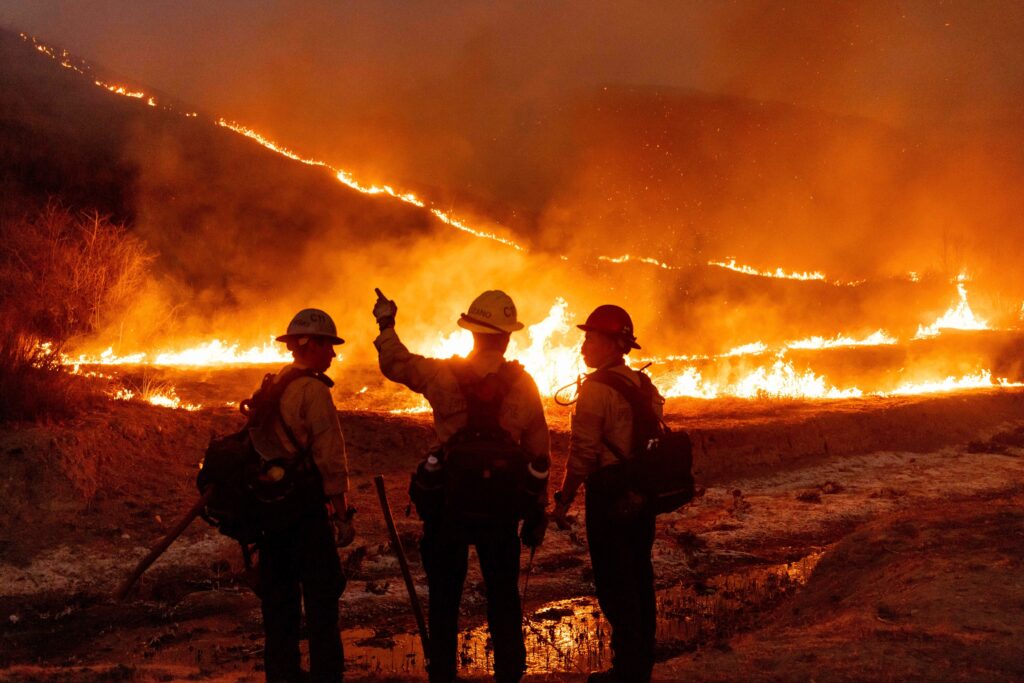 Wildfires continue in Los Angeles; death toll rises to 10